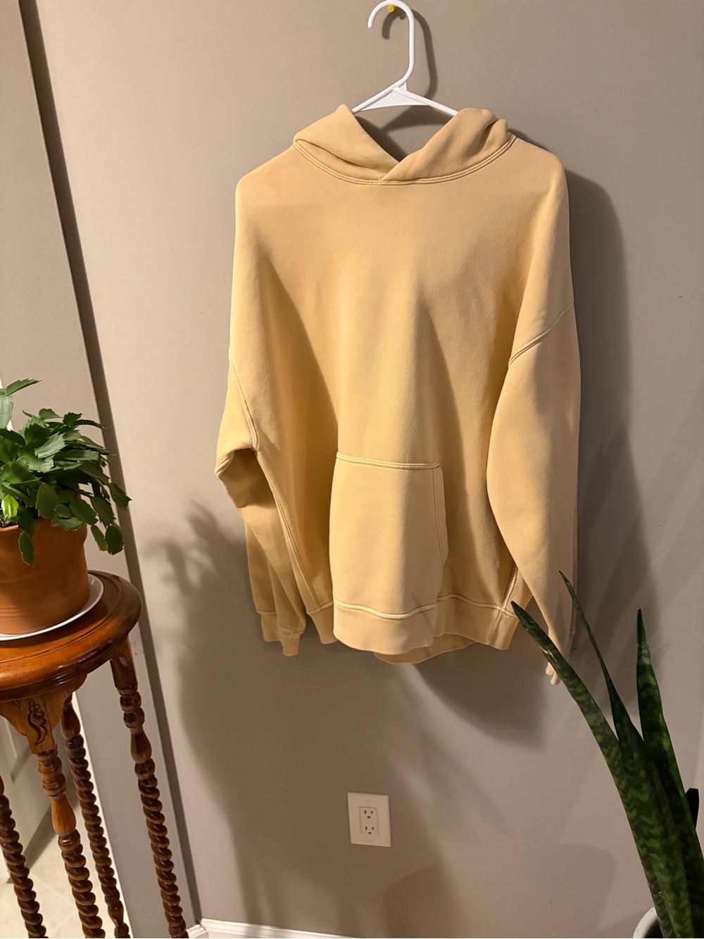 Abercrombie & Fitch Pale Yellow Crewneck Hoodie